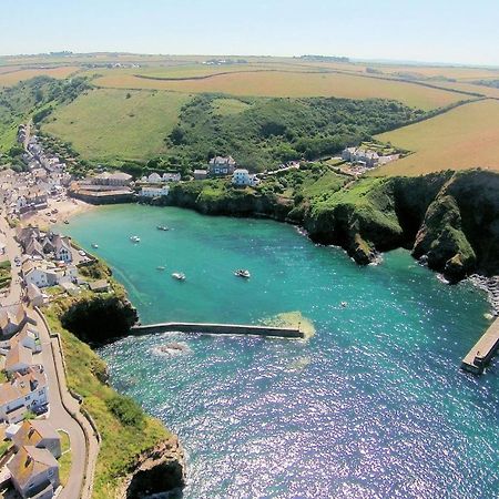 Pibbies Villa Port Isaac Exterior photo