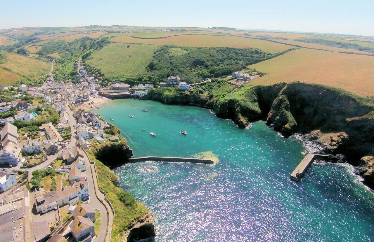 Pibbies Villa Port Isaac Exterior photo